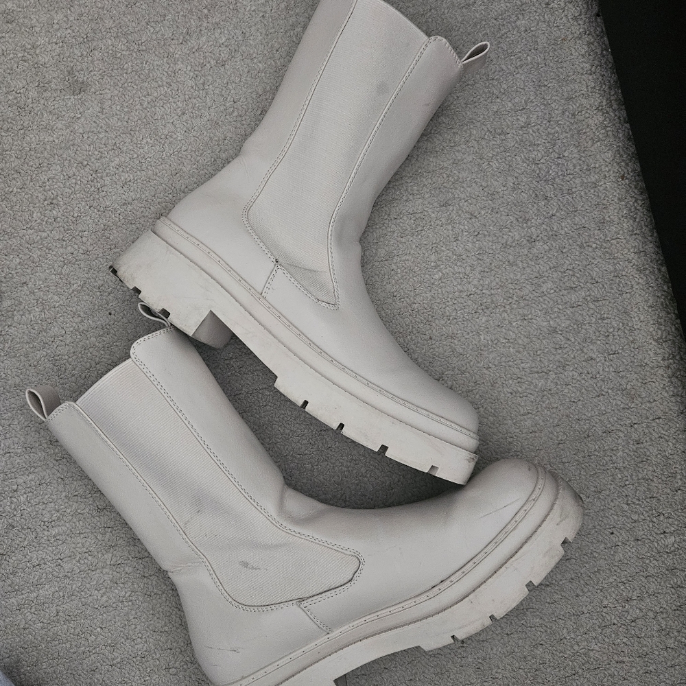 Primark Chunky Cream Boots Size US10